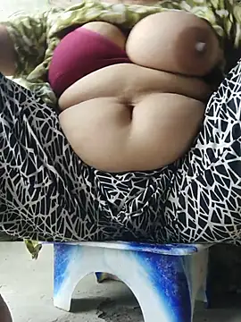Snapshot of Your_Bhabhi69 chatting on 06-30-26, 12:54 Your Bhabhi69 online show from 06-30-26, 12:54