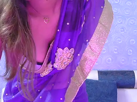 Snapshot of cute-iraa chatting on 07-18-26, 06:00 cute-iraa online show from 07-18-26, 06:00