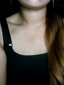 Snapshot of Ttitii99 chatting on 07-28-26, 02:35 Ttitii99 online show from 07-28-26, 02:35