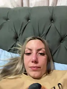 Alana sc online show from 06-17-26, 01:16