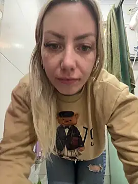 Snapshot of Alana_sc chatting on 06-07-26, 01:27 Alana sc online show from 06-07-26, 01:27