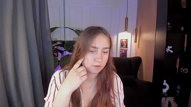 polly bloomm online show from 07-15-26, 05:14