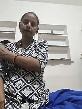 Snapshot of Karishna_hot chatting on 06-11-26, 04:26 Karishna hot online show from 06-11-26, 04:26