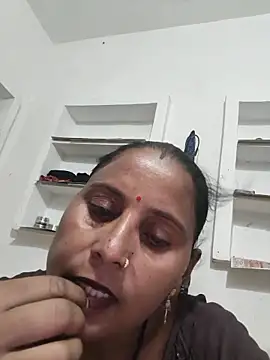 Snapshot of Karishna_hot chatting on 06-12-26, 02:59 Karishna hot online show from 06-12-26, 02:59