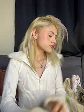 Snapshot of Lia-firee chatting on 06-10-26, 03:41 Lia-firee online show from 06-10-26, 03:41