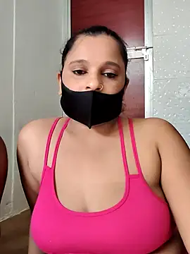 Snapshot of Lusty_mussty chatting on 06-13-26, 06:11 Lusty mussty online show from 06-13-26, 06:11