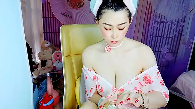 Snapshot of Duoduo-love chatting on 06-25-26, 02:42 Duoduo-love online show from 06-25-26, 02:42