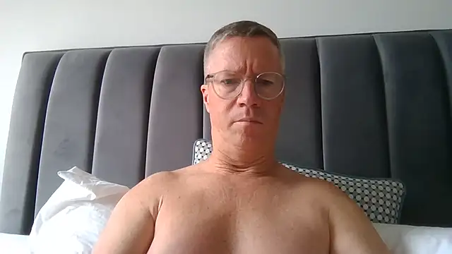 Snapshot of SinfulPulse69 chatting on 06-12-26, 11:19 SinfulPulse69 online show from 06-12-26, 11:19