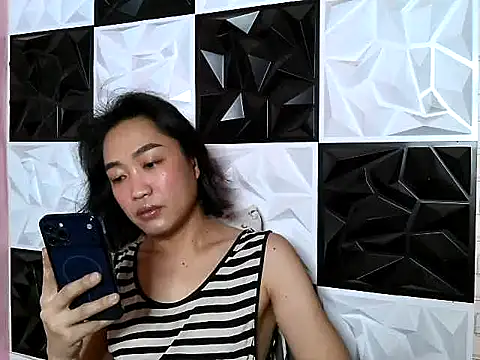 Snapshot of Asianpinaylicious chatting on 07-11-26, 05:41 Asianpinaylicious online show from 07-11-26, 05:41