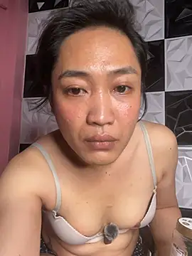 Snapshot of Asianpinaylicious chatting on 06-11-26, 12:02 Asianpinaylicious online show from 06-11-26, 12:02