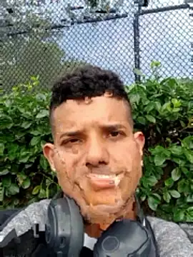 Snapshot of carlos0204 chatting on 06-06-26, 04:56 carlos0204 online show from 06-06-26, 04:56