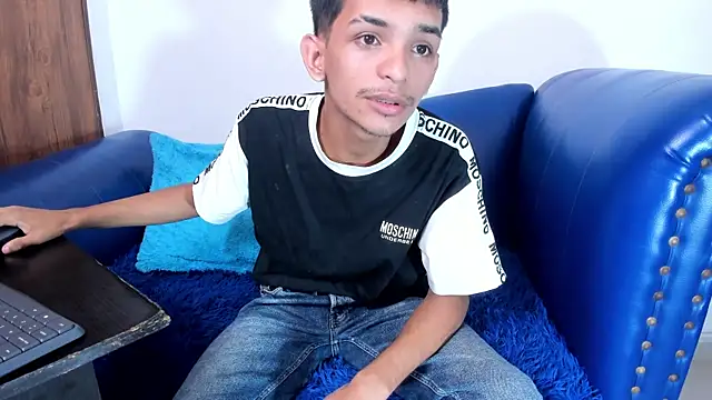 littlecum18 online show from 07-23-26, 02:14
