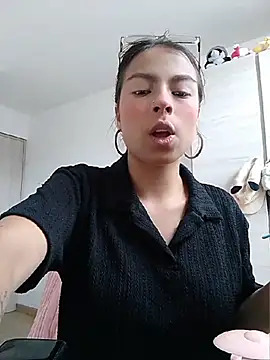  Aisha 20 online show from 07-09-26, 03:33