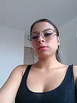  Aisha 20 online show from 07-10-26, 02:50