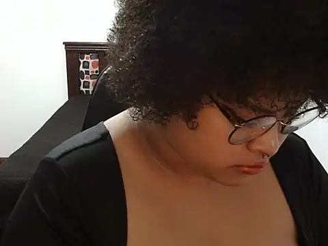 Lolacurly69 online show from 06-16-26, 12:10