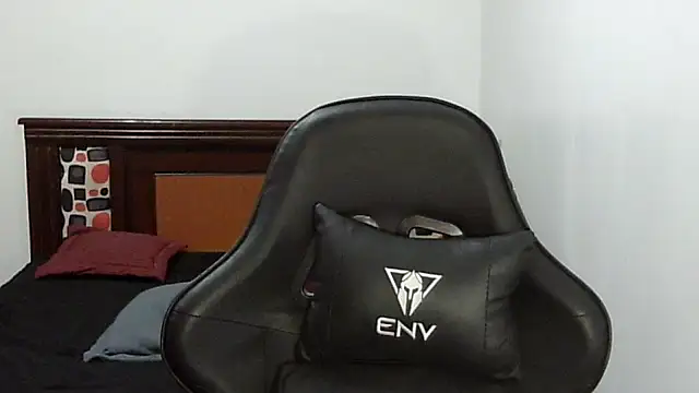 Lolacurly69 online show from 07-02-26, 12:00