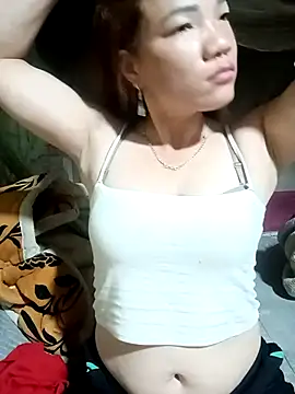 Snapshot of Eirlys-baby chatting on 07-09-26, 10:31 Eirlys-baby online show from 07-09-26, 10:31
