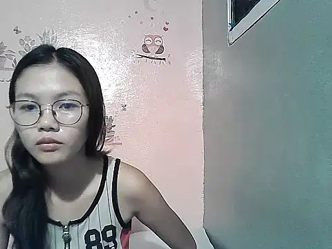 Snapshot of ClassyCrushpinay chatting on 06-19-26, 10:47 ClassyCrushpinay online show from 06-19-26, 10:47