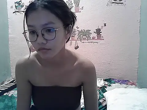 Snapshot of ClassyCrushpinay chatting on 06-15-26, 12:38 ClassyCrushpinay online show from 06-15-26, 12:38