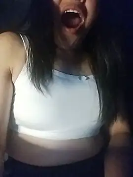 Snapshot of Vitamins-e chatting on 07-28-26, 03:21 Vitamins-e online show from 07-28-26, 03:21