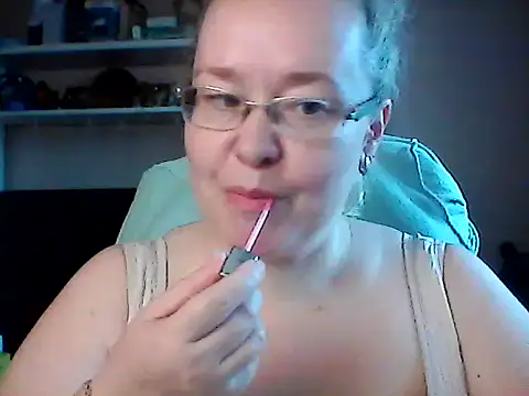 Snapshot of Viola27 chatting on 06-29-26, 02:17 Viola27 online show from 06-29-26, 02:17