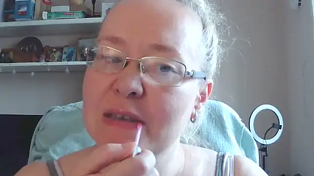 Snapshot of Viola27 chatting on 07-16-26, 05:59 Viola27 online show from 07-16-26, 05:59