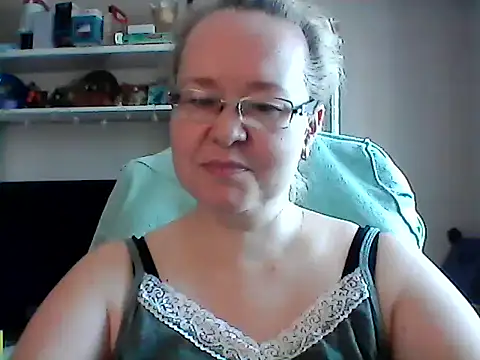 Snapshot of Viola27 chatting on 06-29-26, 06:20 Viola27 online show from 06-29-26, 06:20