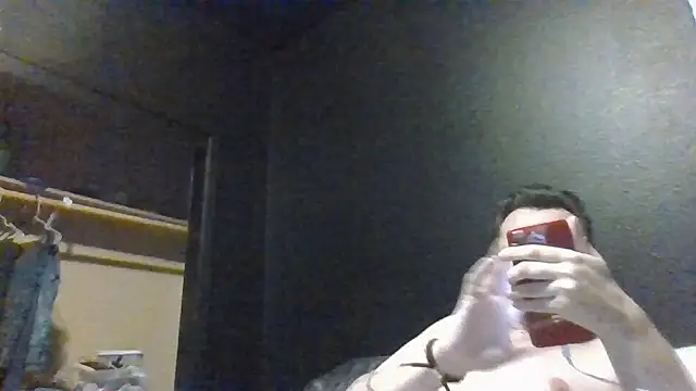 Snapshot of Mikecloudyhawk chatting on 06-07-26, 10:42 Mikecloudyhawk online show from 06-07-26, 10:42