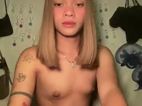 Justine0419 online show from 07-28-26, 03:21