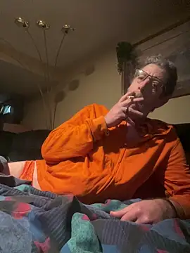 Snapshot of Tiny_Member chatting on 06-07-26, 12:32 Tiny Member online show from 06-07-26, 12:32