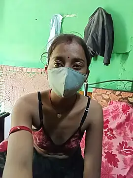 Snapshot of Cut_shivi56 chatting on 06-14-26, 04:46 Cut shivi56 online show from 06-14-26, 04:46