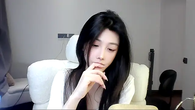 SylvieMaya online show from 06-26-26, 06:36