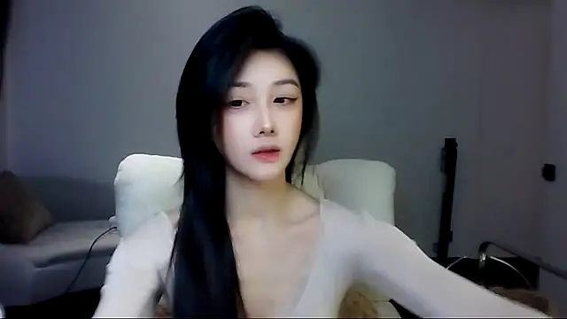 SylvieMaya online show from 07-17-26, 07:00