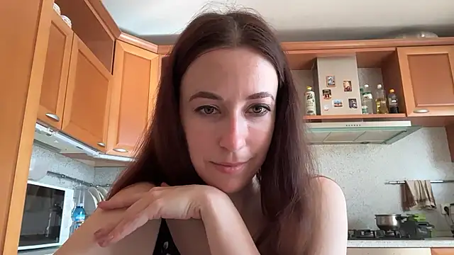 Snapshot of Flamingo_Queen chatting on 06-11-26, 05:59 Flamingo Queen online show from 06-11-26, 05:59