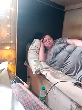 oksana72 online show from 04-09-26, 09:37