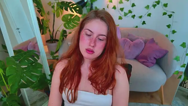 Snapshot of ChloeAster chatting on 08-01-26, 02:15 ChloeAster online show from 08-01-26, 02:15