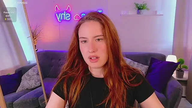 Snapshot of ChloeAster chatting on 06-14-26, 01:34 ChloeAster online show from 06-14-26, 01:34