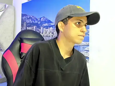 Snapshot of cameron_lux77 chatting on 07-23-26, 03:26 cameron lux77 online show from 07-23-26, 03:26