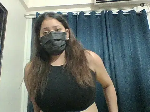 Snapshot of luvruhi chatting on 06-09-26, 04:52 luvruhi online show from 06-09-26, 04:52