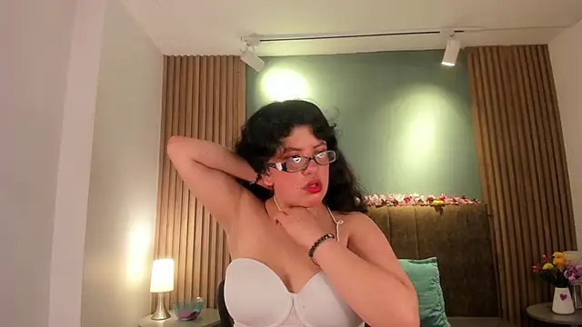 Rose Amber online show from 06-11-26, 03:25