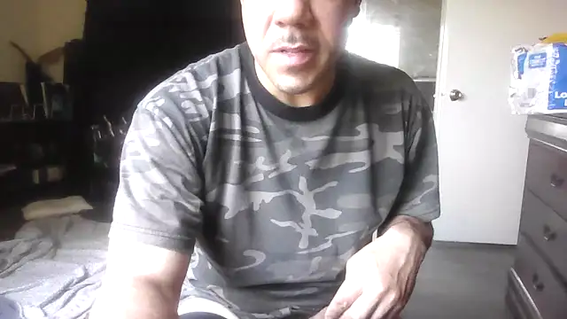 Snapshot of toosexy4myshirt chatting on 06-21-26, 07:08 toosexy4myshirt online show from 06-21-26, 07:08