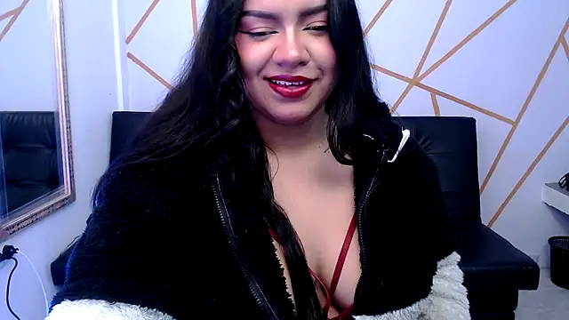 Snapshot of mia_kraviz chatting on 06-11-26, 12:35 mia kraviz online show from 06-11-26, 12:35