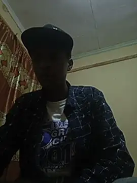 Snapshot of Nitram2290 chatting on 06-10-26, 08:54 Nitram2290 online show from 06-10-26, 08:54