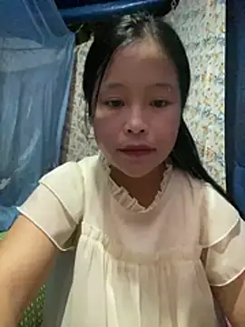Snapshot of Yin-ri chatting on 08-03-26, 08:22 Yin-ri online show from 08-03-26, 08:22