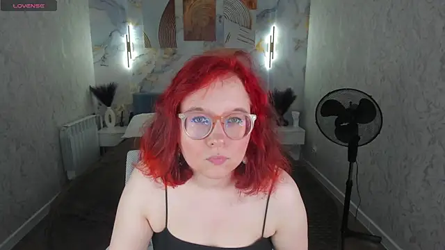 Snapshot of Aleks-casterrr chatting on 06-25-26, 05:07 Aleks-casterrr online show from 06-25-26, 05:07