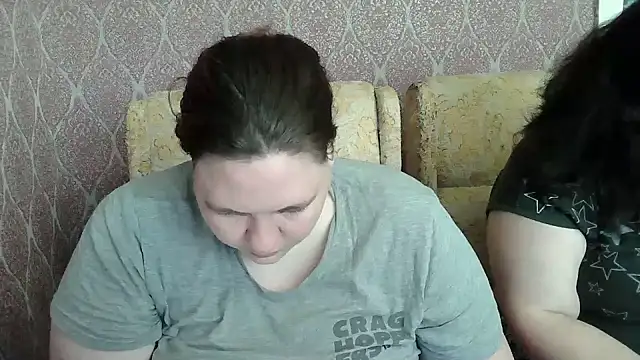 Snapshot of TiaMason chatting on 06-12-26, 05:27 TiaMason online show from 06-12-26, 05:27