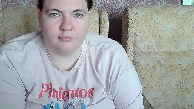 Snapshot of TiaMason chatting on 06-14-26, 11:33 TiaMason online show from 06-14-26, 11:33
