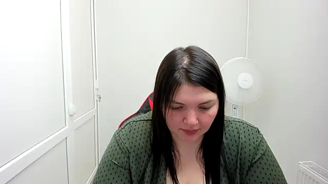 Snapshot of MargaretDark chatting on 06-11-26, 06:43 MargaretDark online show from 06-11-26, 06:43