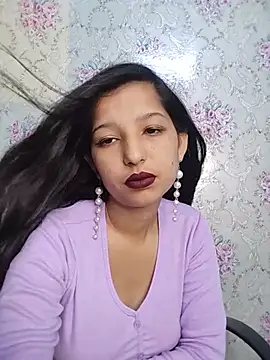 Queen Rosyy online show from 06-23-26, 04:32
