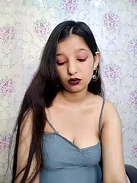 Queen Rosyy online show from 06-16-26, 02:22